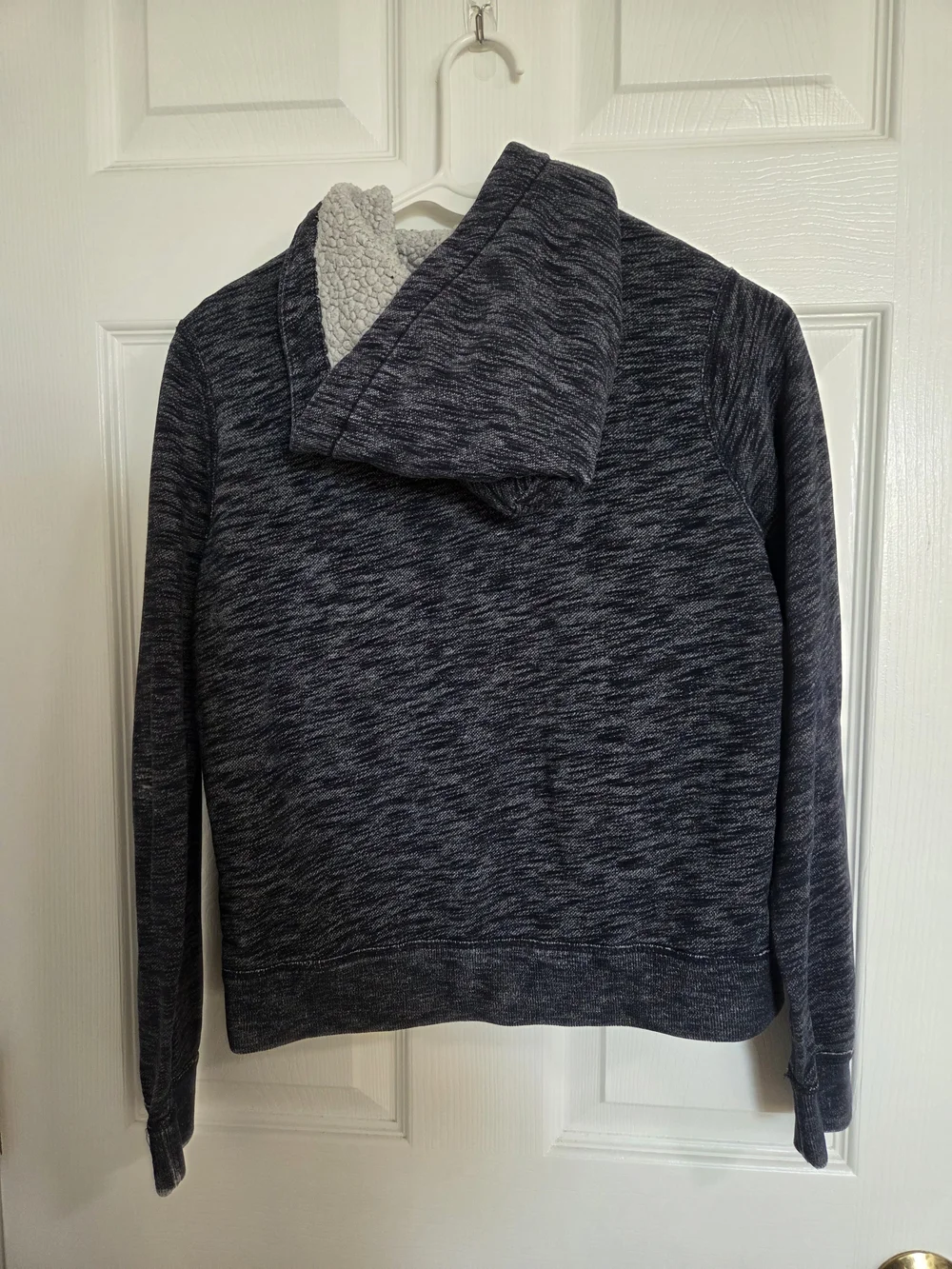 Abercrombie & Fitch see pictures
